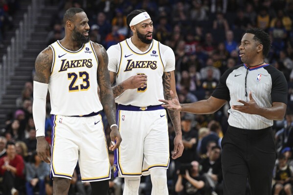 Lakers out discount